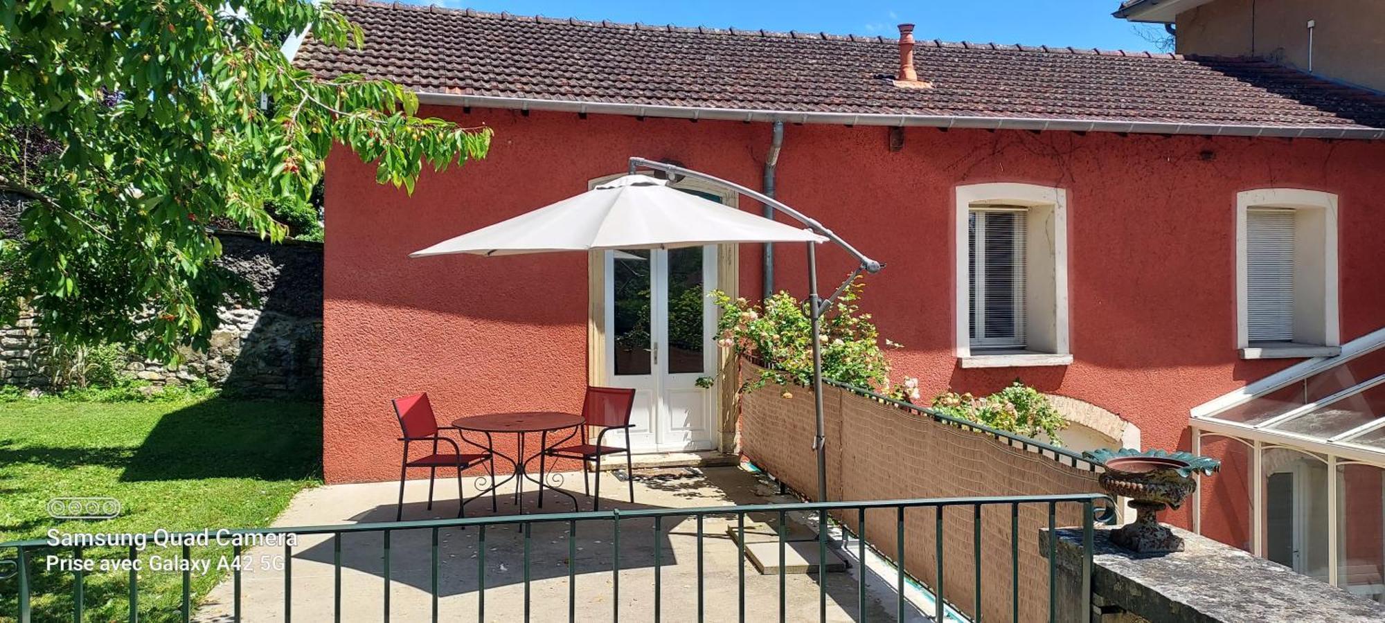 Maison Letrat La Tour-du-Pin Eksteriør bilde